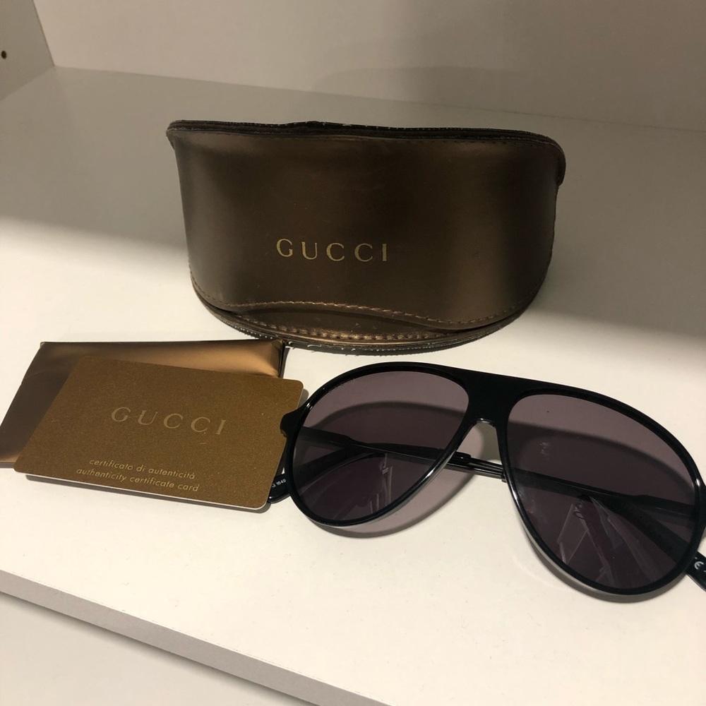 GUCCI AVIATOR SUNGLASSES